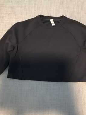 lululemon women athletica Black Cropped Crew Sweatshirt